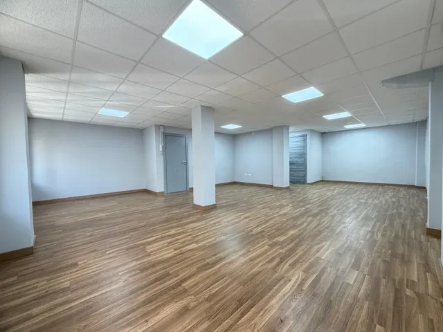 Local en alquiler en Benalúa · 141 m2 · Entreplanta · Luminoso — 6