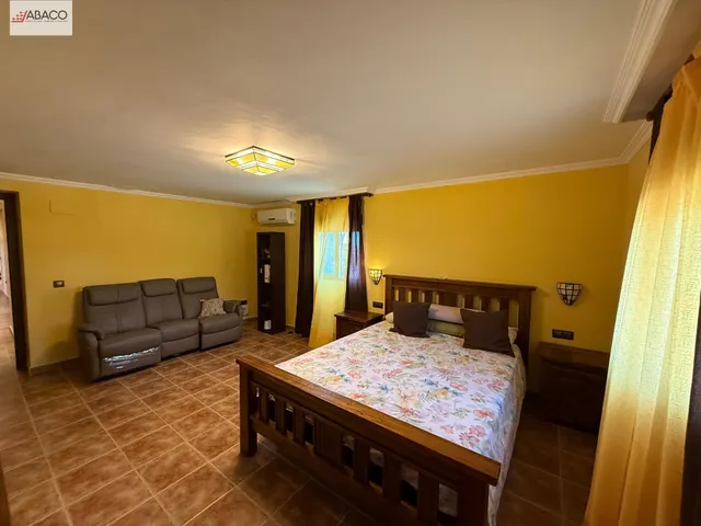 Chalet con 2 viviendas y amplia parcela en la Alcoraya — 33
