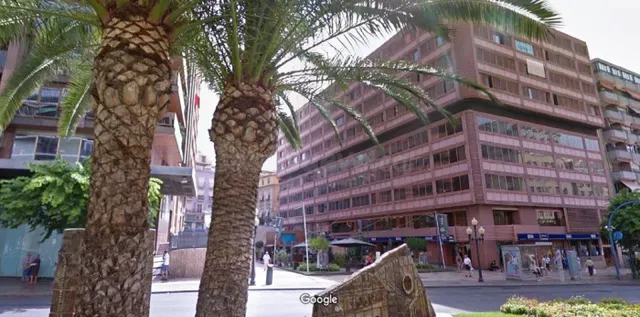 Fantástico piso en pleno casco antiguo de Alicante.  Fantast