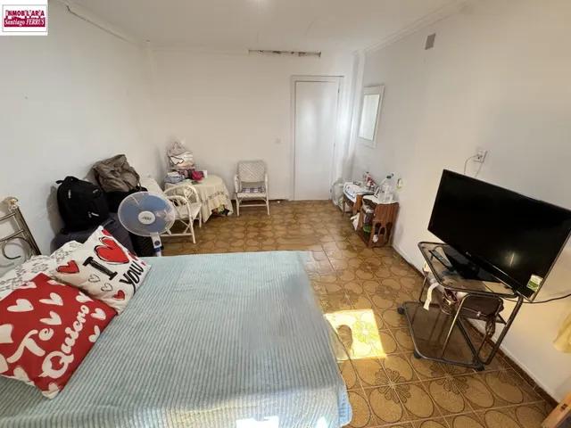 VENTA DE CASA EN BENIFAIO (VALENCIA)   CENTRICA — 34