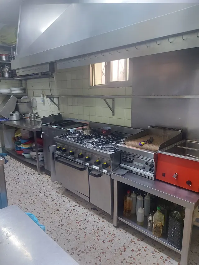 Restaurante 150m² en venta - Centro — 16