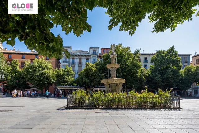 A LA VENTA EDIFICIO EN PLAZA BIB-RAMBLA — 49
