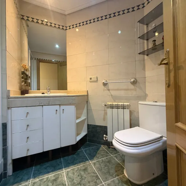 Urbanizacion privada con piscina, 4 dormitorios, 2 baños y posibilidad de adquirir una plaza de garaje doble — 18