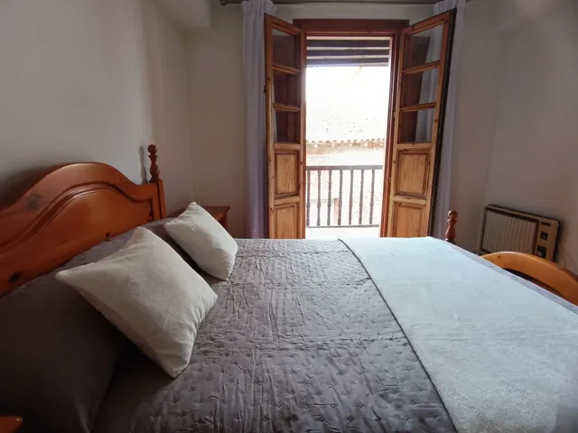 CASA ADOSADA EN VALDÁLIGA (VALLINES) — 24
