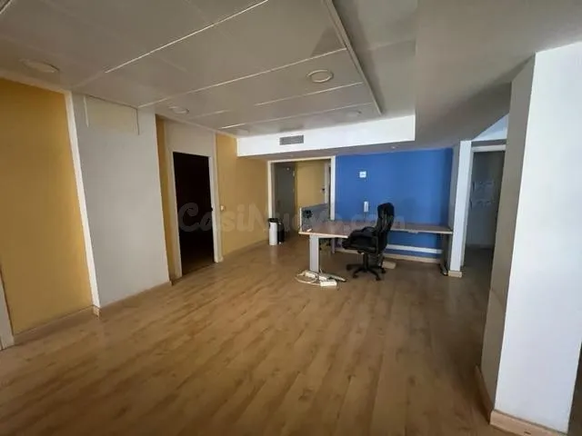 SE VENDE OFICINA EN EL CENTRO DE MURCIA, 420 M2. APROX. EXTE