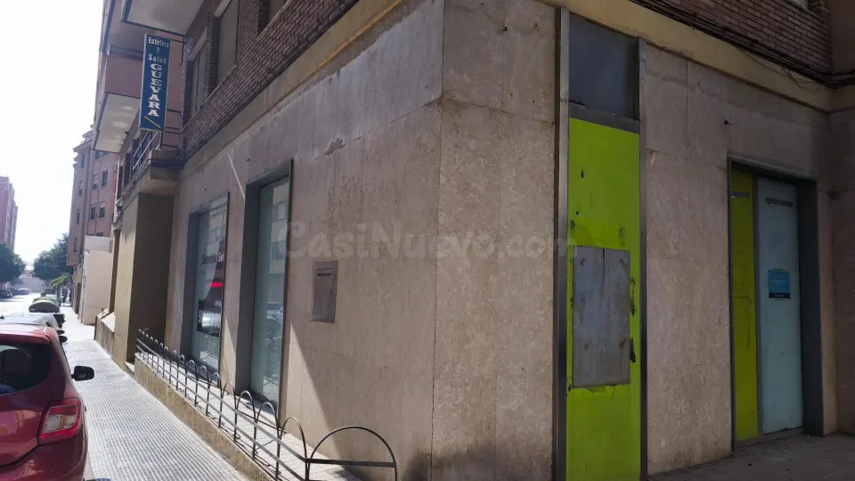 Local comercial 257m² en venta - Sur