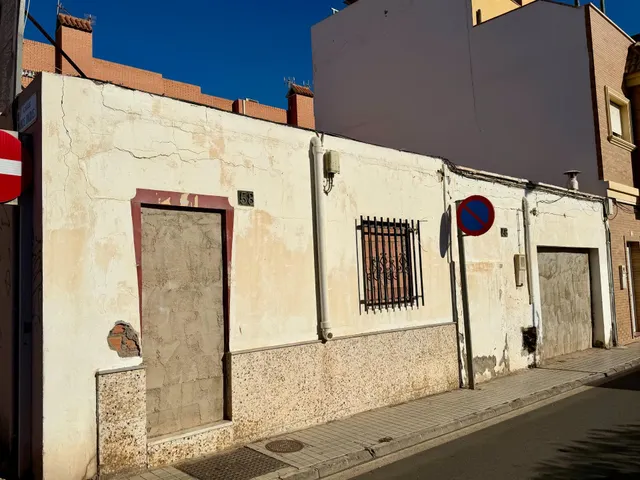DOS INMUEBLES EN ESQUINA PARA CONSTRUIR TU CASA EN ALMERÍA – 103 m2 DE PARCELA — 16
