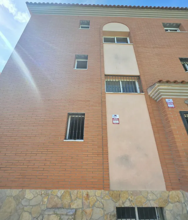 CASA ADOSADA DE 6 habitaciones EN VILAFORTUNY — 6