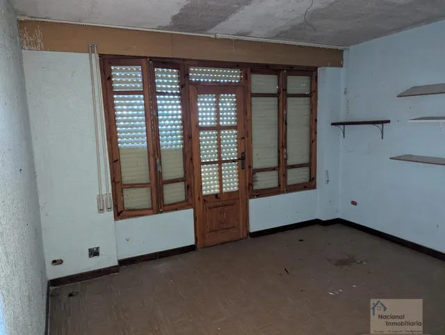 Casa-Chalet en Venta en Valverde De La Virgen León — 21