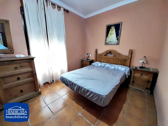 ARCOS DE LA FRONTERA, FINCA RÚSTICA DE 5.685M2, 2 CHALETS, BOXES Y ESTABLOS PARA CABALLOS — 5