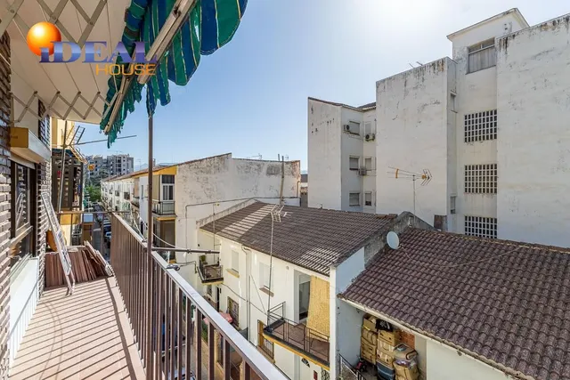 PISO JUNTO AVENIDA DE ANDALUCIA (Sin ascensor) — 2