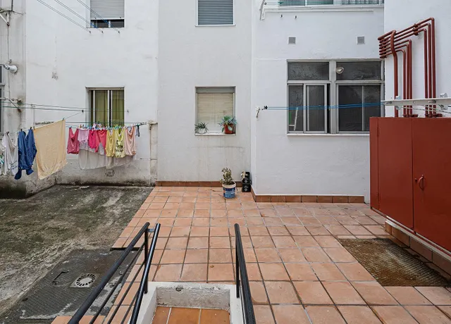 Piso bajo exterior de 57 en rondilla — 17