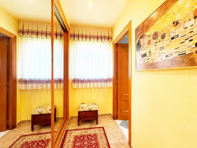 Urbis te ofrece un chalet en venta en la zona de Los Almendros, Villamayor, Salamanca. — 45