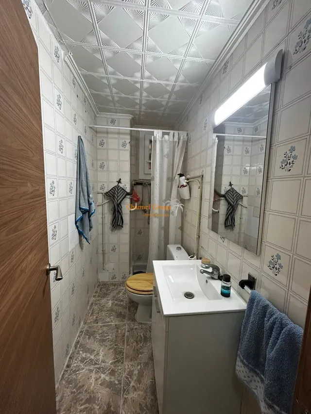 Se vende planta baja en zona la rata. — 11