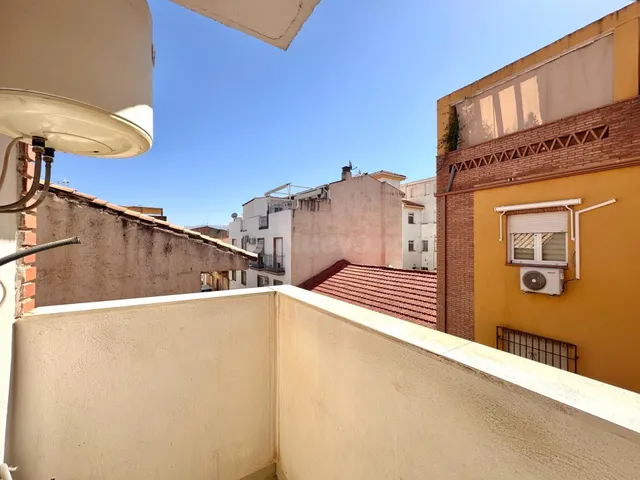 Piso 2 habitaciones 69m² en venta - Avenida de los ogijares — 12