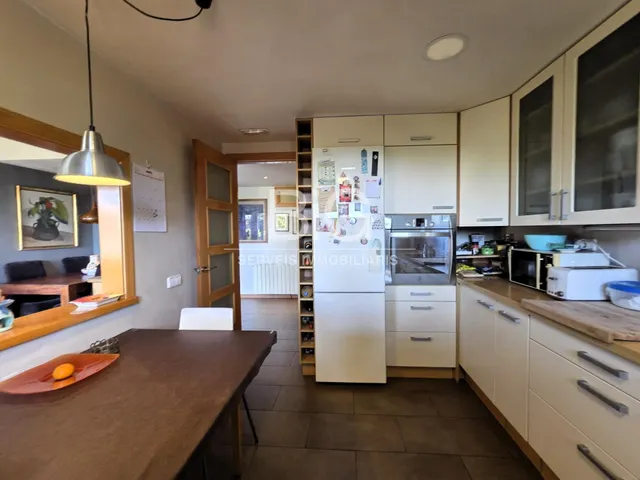 Espectacular casa con jardín y piscina privada en la ciudad de mataro — 19