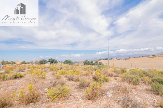 Oportunidad en venta de solar urbano en Otura — 11