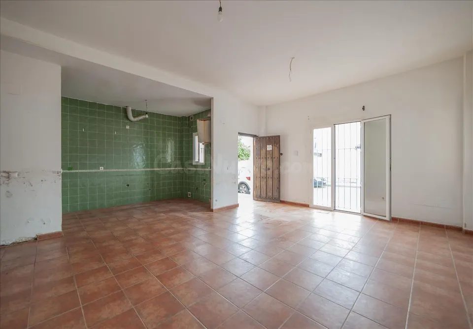 Venta de Piso (tapiado) en planta baja, Burguillos - Sevilla
