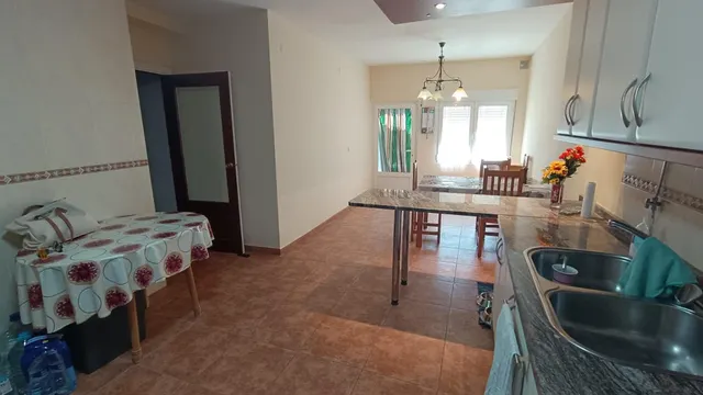 CASA EN VENTA EN MORALES DEL VINO (ZAMORA), 5 DORMITORIOS, BAÑO, BUHARDILLA, BODEGA, JARDÍN, GARAJE... — 7