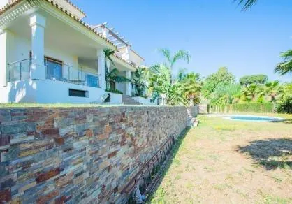 Exclusiva Villa Independiente en Primera Línea de Golf | La Cala Golf, Costa del Sol — 13