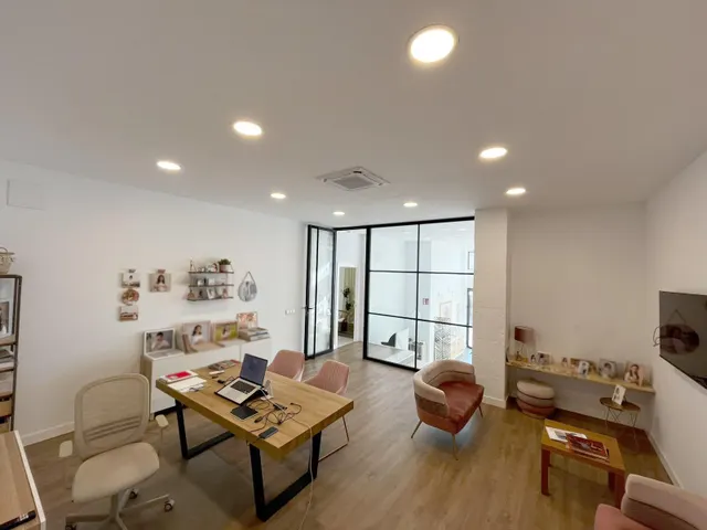 Local comercial 179m² en venta - Alcampo — 15