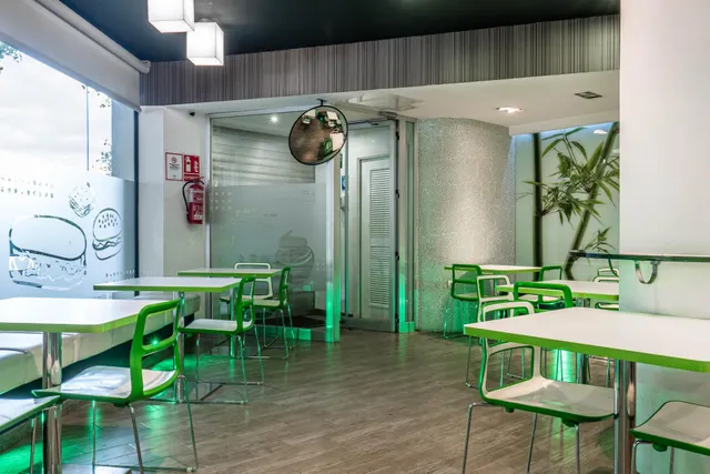 Venta de cafetería La Contraviesa de 160 m2  junto a Alcampo — 12