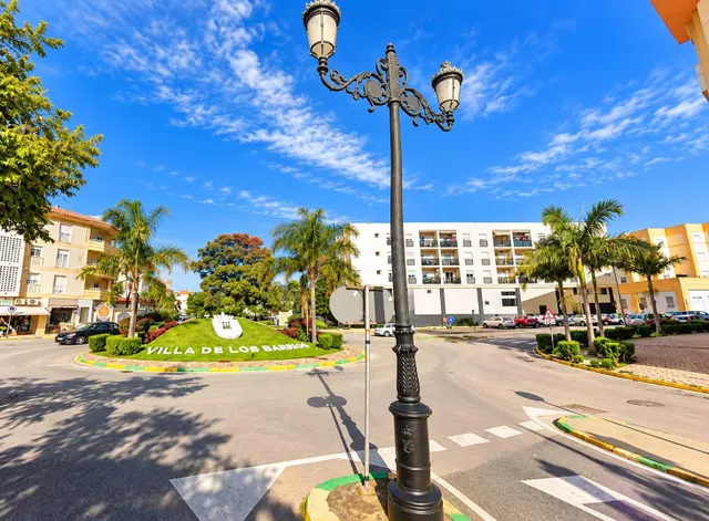 ¡piso en el recinto ferial de Los Barrios! — 12