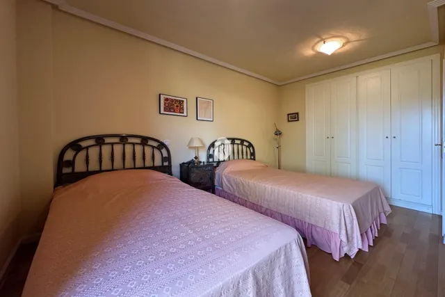 UNA CASA PARA VIVIR Y DISFRUTAR EN FAMILIA — 38