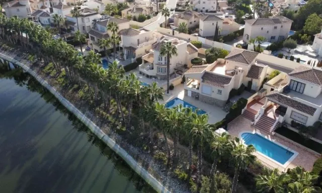Villa 3 habitaciones 132m² en venta - Las Ramblas — 17