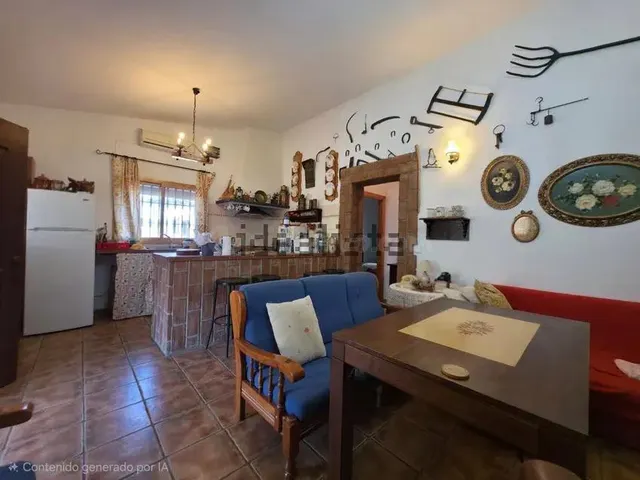 Casa de 120m2, 2 habitaciones, 1 baño en finca rústica de 4.719m2 plantación en producción en venta en Arenas, Vélez - Málaga — 2