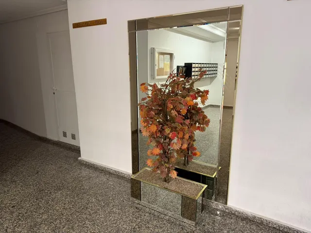 Piso impecable zona Mercadona con garaje y trastero — 37