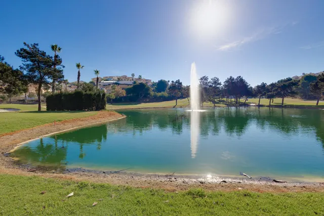 CHALET INDEPENDIENTE EN CIUDAD QUESADA CON JARDIN, GARAJE Y PISCINA COMUNITARIA — 27