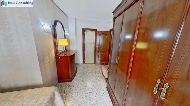 amplia vivienda con vistas al Altozano y plaza de garaje — 23