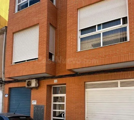 SE VENDE piso OKUPA en C CANTANT VENDRELL 28 de Sueca — 2