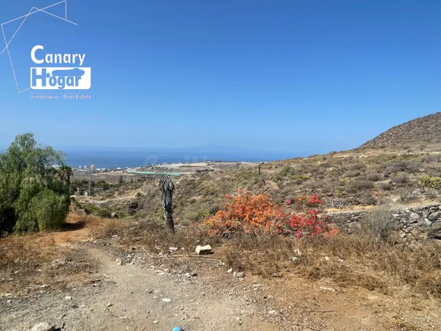 Parcela urbana en venta en Chayofa Arona - foto 2