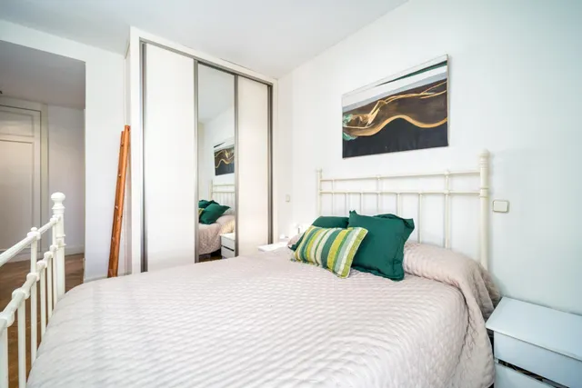 Piso 3 habitaciones 127m² en venta - Casco Antiguo — 24