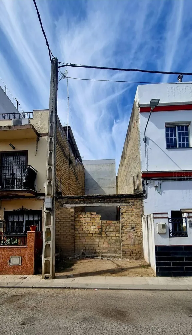 Suelo Residencial en Calle Hornachuelos. - foto 2