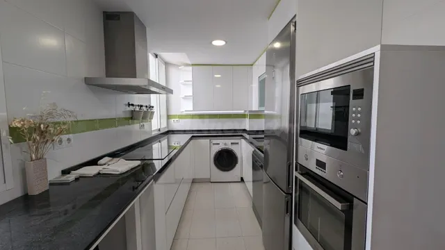 Piso 4 habitaciones 145m² en alquiler - Arabial - foto 4