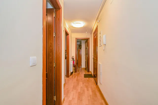 PISO, COHERA Y TRASTERO EN LA ZUBIA — 17