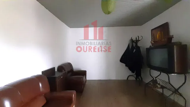 CASA CON GALPÓN, PATIO Y PEQUEÑA PARCELA CERCA DE CELANOVA — 16