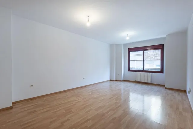 Ático dúplex junto Alhamar con 2 garajes y 2 trasteros — 6