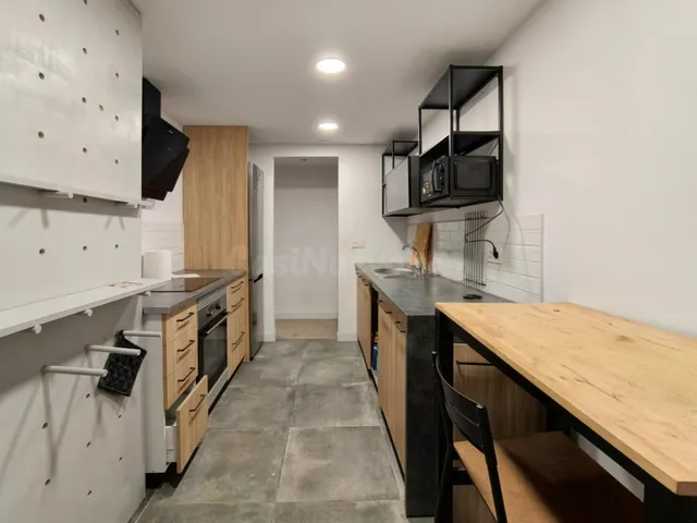 PISO DE 100 m2 CON 4 habitaciones EN LA ZONA DEL ESCORXADOR — 5