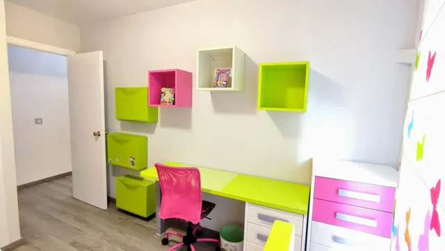 Vivienda tres dormitorios y aparcamiento en alquiler, Málaga - Centro — 29