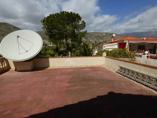 SE VENDE GRAN CHALET EN BELLA ORCHETA — 47