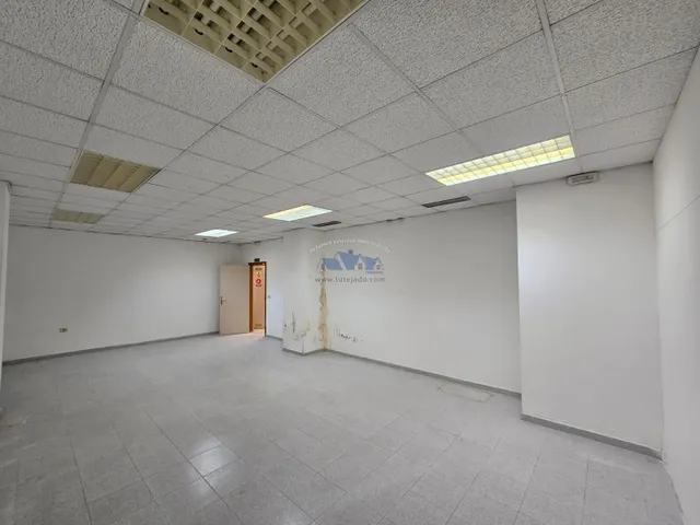 Local comercial en venta — 12