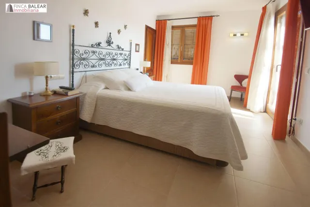 MAGNIFICO ATICO DUPLEX CON TERRAZA UBICADO EN SANTA MARIA — 12