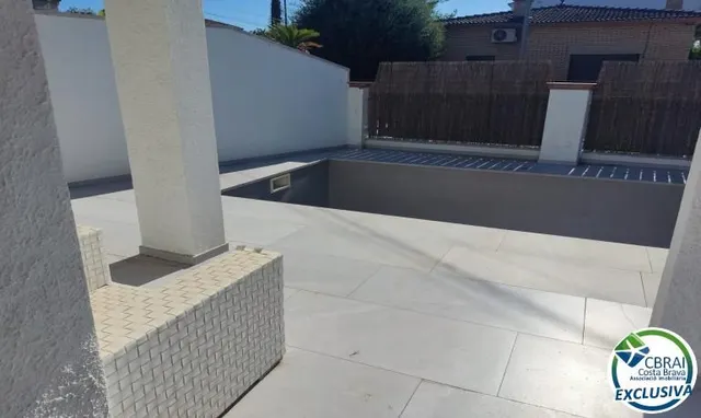 Bonita casa con piscina y apartamento para invitados y piscina. — 19