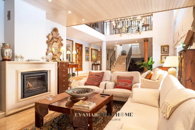 Exclusivo chalet unifamiliar con piscina y vistas panorámica - foto 4