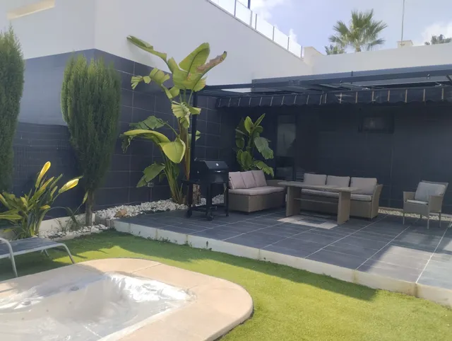 CHALET 2 HAB EN MONTE GOLF ALGORFA — 8