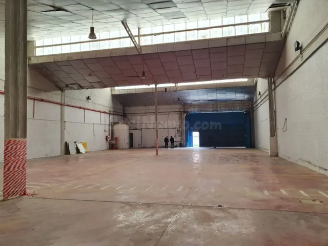 NAVE EN ALQUILER EN EL POLÍGONO CALONGE - foto 4